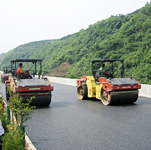 壓路機(jī)租賃